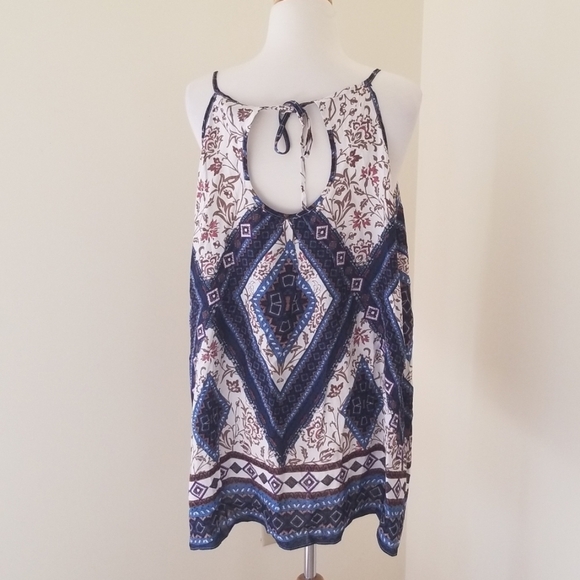 SUZANNE BETRO Size 2X white combo sleeveless top - Picture 3 of 8